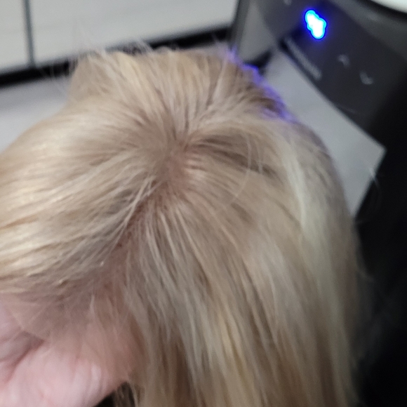 Beautiful human hair full lace wig from Pearl's Hair Boutique. Part anywhere! - Picture 5 of 10